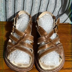 EUC Dr Marten’s leather sandals